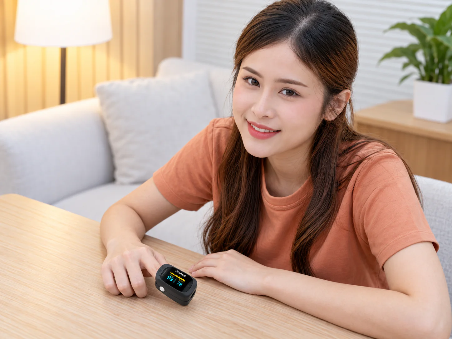 Vitaltrack pulse oximeter product and everyday use